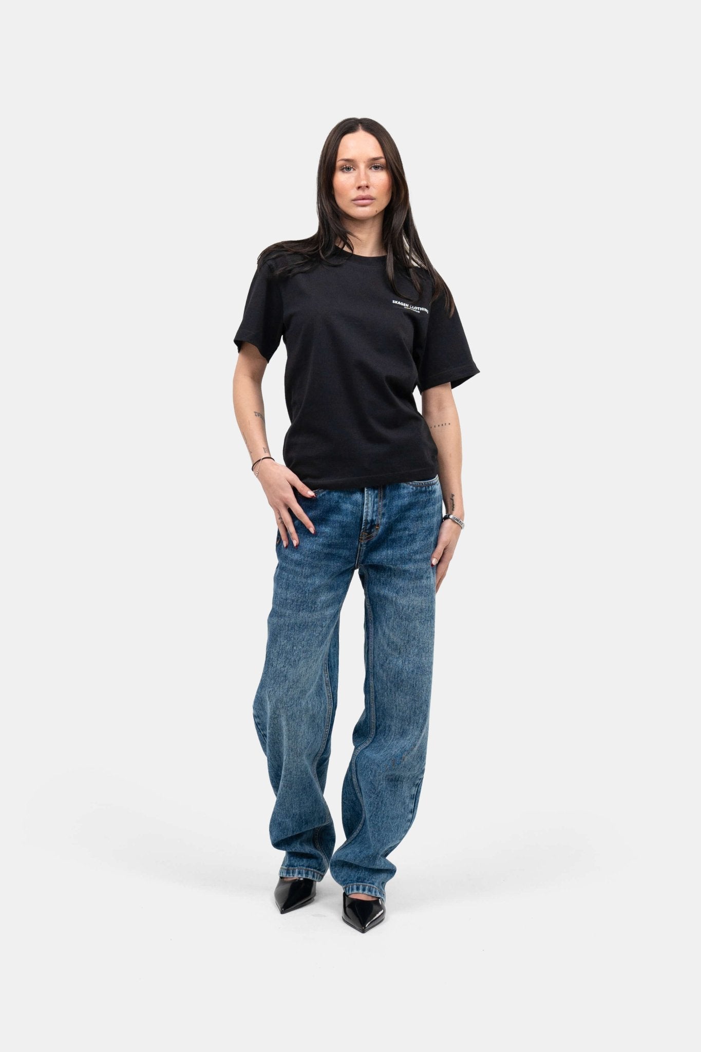 UNMARKED T-shirt Sort | Skagen-clothing.dk